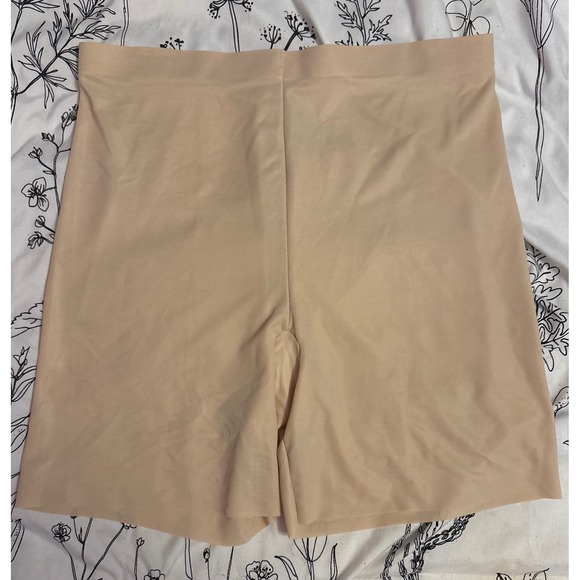 NEW Maidenform Plus Size Cover Your Bases Light Control Shapewear Shorts, 2X - Picture 1 of 4